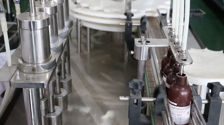 fabrikatu 5 galoi betetzeko makina argizari beroa betetzeko makina zaku ura betetzeko makina